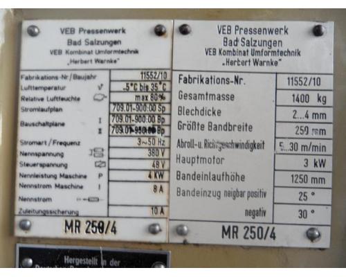 Blech-Richt- und Vorschubmaschine Fabr. VEB Pressenwerk Bad Salzungen Typ MR 250/4 - Bild 8