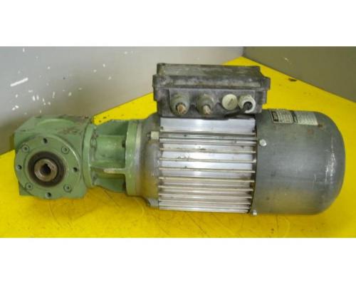 Getriebemotor 0,37 kW 56 U/min von Lenze – B7C4-058H - Bild 1