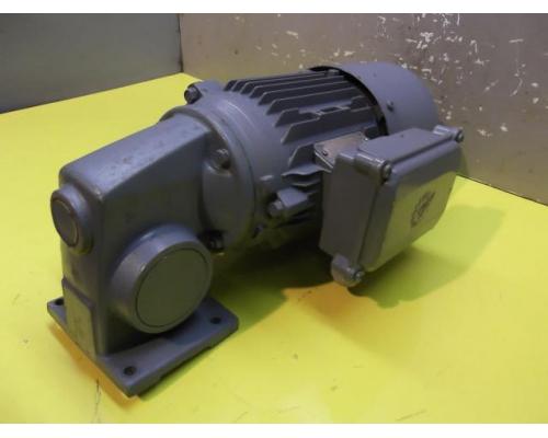 Getriebemotor 0,75 kW 114 U/min von Nord – SK80L/4 - Bild 1