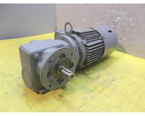 Getriebemotor 0,37 kW 105 U/min von SEW Eurodrive – SF32 DT71D4BMG - Bild 1