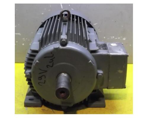 Elektromotor 2/6 kW 965/1455 U/min von ATB – A132M/6/4C-21HN - Bild 3