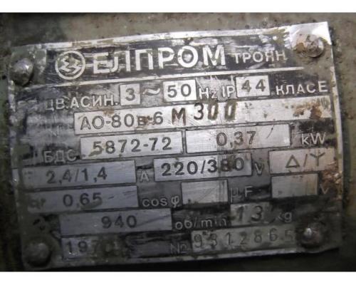Elektromotor 0,37 kW 940 U/min von Ennpom – AO-80B-6M300 - Bild 4