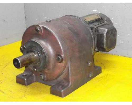 Getriebemotor 0,37/0,55 kW 20/40 U/min von SEW – R73D234-2 - Bild 1