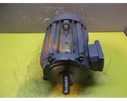 Elektromotor 2,2 kW 945 U/min Fuß defekt von Elektrim – Se112M-6 - Bild 3