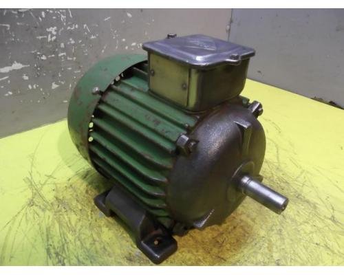 Elektromotor 0,22/0,4 kW 695/1350 U/min von VEM – KR 90,1/8-4 - Bild 2