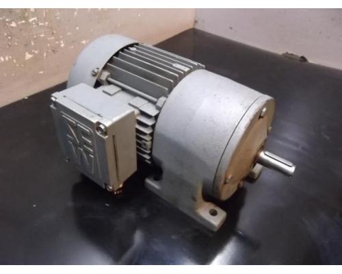 Getriebemotor 0,25 kW 90 U/min von SEW Eurodrive – R30DT71C4 - Bild 2