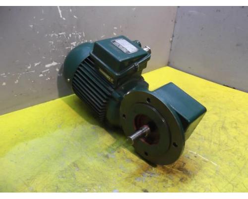 Getriebemotor 0,55 kW 68 U/min von Bauer – DK84S4-2122/200 - Bild 1