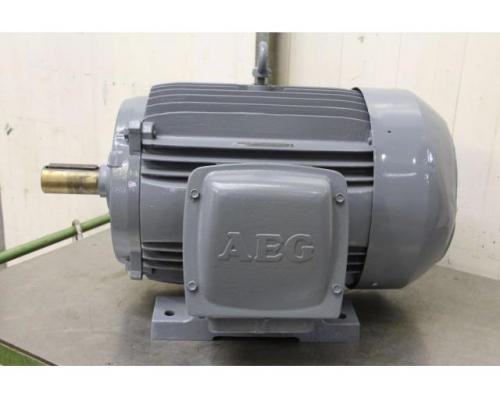 Elektromotor 45 kW 2955 U/min von AEG – AM225MV2 - Bild 2