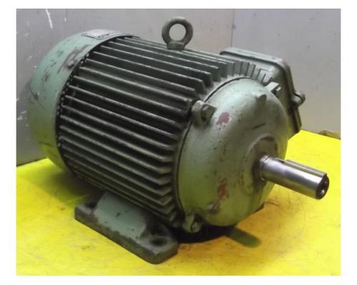 Elektromotor 2,2 kW 710 U/min von VEM – KRA 1322/8 - Bild 2