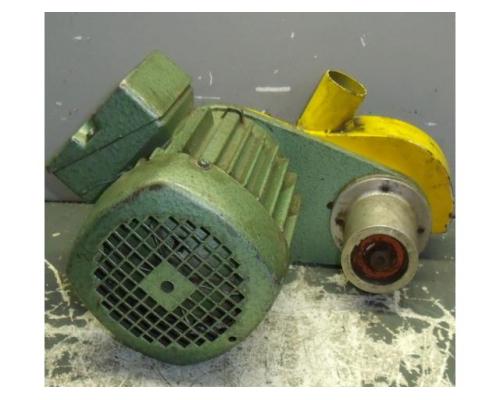 Elektromotor 0,37 kW 2750 U/min von VEB – KMER71K2 - Bild 1