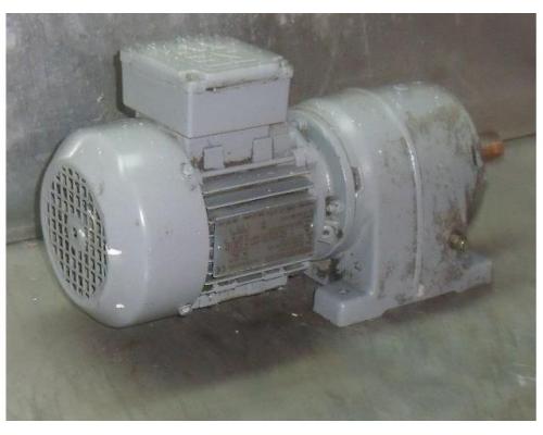 Getriebemotor 0,37 kW 260 U/min von SEW Eurodrive – R40DT71D4TF - Bild 1