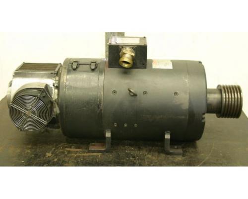 DC Servomotor 11,5/18,5 kW 1160/3500 U/min von FANUC – Model 15 - Bild 2