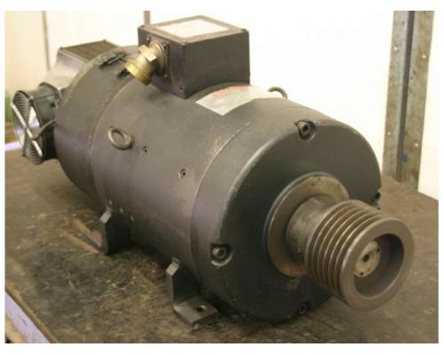 DC Servomotor 11,5/18,5 kW 1160/3500 U/min von FANUC – Model 15 - Bild 4