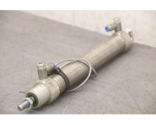 Pneumatikzylinder mit Näherungsschalter von Festo – DSNU-32-180-PPS-A - Bild 1