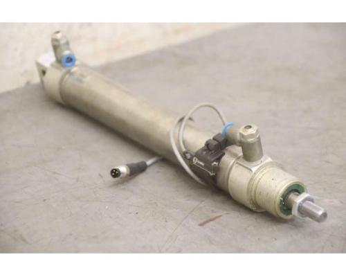 Pneumatikzylinder mit Näherungsschalter von Festo – DSNU-32-180-PPS-A - Bild 2
