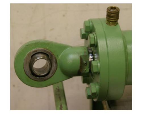 Hydraulikzylinder von unbekannt – Hub 940 mm Kolbenstange 60 mm - Bild 2