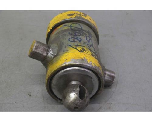 Hydraulikzylinder von unbekannt – Hub 135 mm - Bild 3