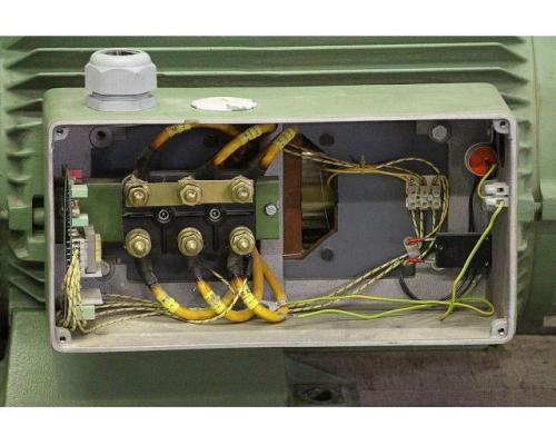 Frequenzumformer 165 V 300 Hz 26 kVA von Flender – 2 GR200/230 - Bild 4
