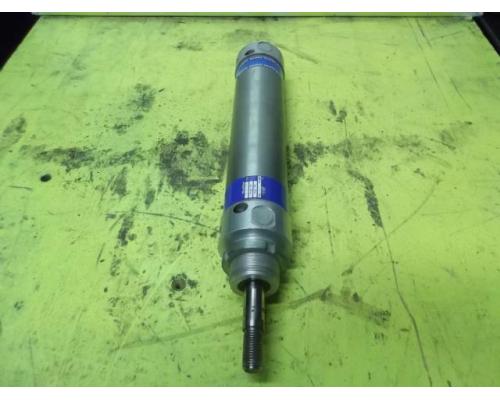 Pneumatikzylinder von Festo – DSW-63-200 PPV - Bild 3