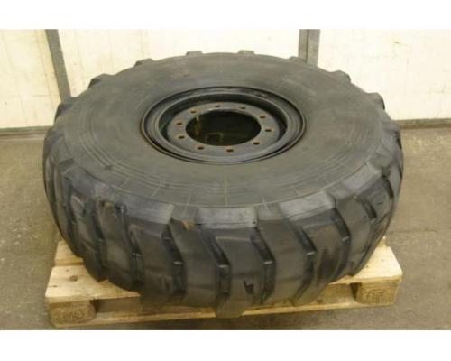 Reifen mit Felge von Michelin – 16.00R20 - Bild 1