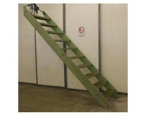 Stahltreppe von Stahl – Höhe 2600 mm - Bild 1