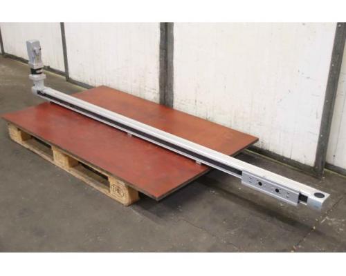 Linearantrieb Hublänge 1600 mm von Festo – DGE-40-1600-ZR-RF-LH-RK-GK  EMMS-AS-70–S-RM - Bild 1