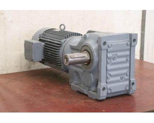 Getriebemotor 1,8/3,3 kW 9/18 U/min von SEW-Eurodrive – K77 DV132S8/4/TF - Bild 2