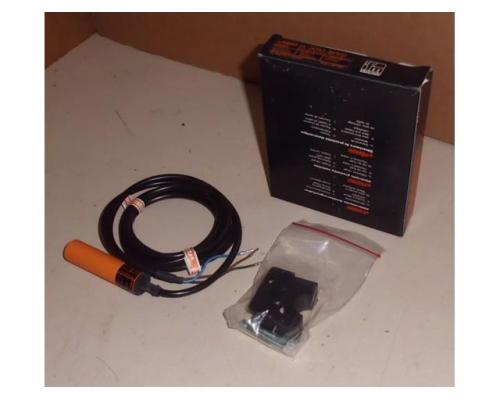 Induktiver Sensor von IFM – IA-3010-BPKG - Bild 2