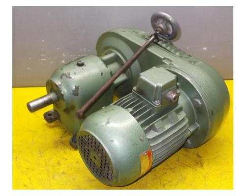 regelbarer Getriebemotor 0,75 kW 21-118 U/min von Lenze – 155-ZNA0-80-4 - Bild 1