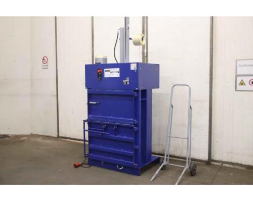 Ballenpresse von Papenbrock – 830x600xH1180 mm - Bild 1