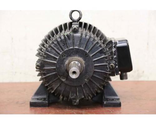 Elektromotor 4 kW 1390 U/min von Bauknecht – R 4,5/4-71r - Bild 3