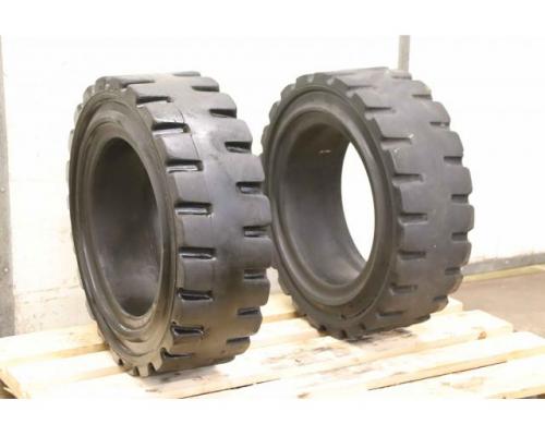 Vollgummi Reifen 2 Stück von CLARK – 28×9-15 (8.15-15)  RIM 7-00-15 - Bild 2