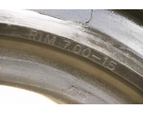 Vollgummi Reifen 2 Stück von CLARK – 28×9-15 (8.15-15)  RIM 7-00-15 - Bild 5