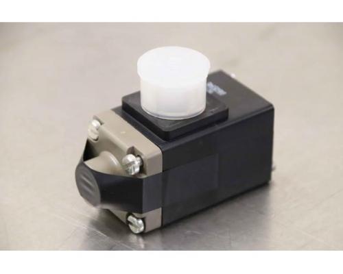 Magnetventil von bürkert – 0313 D 2,0 NBA MS 00061096 - Bild 1