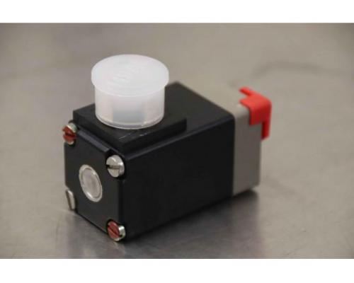 Magnetventil von bürkert – 0212 A 3,0 FPM PA  00021315 - Bild 1