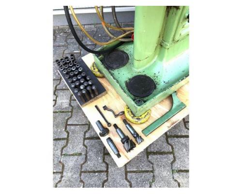 Werkzeugfräsmaschine DECKEL FP 1 - Bild 4