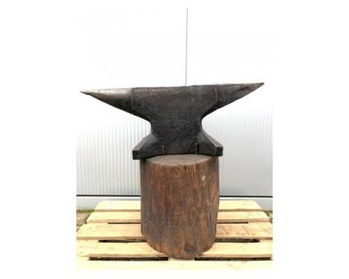 Amboss mit Unterbau - Bild 4