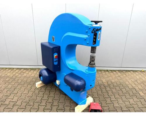 ECKOLD KF 653 C - Kraftformer