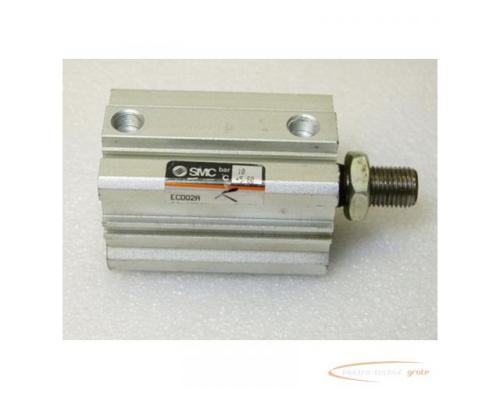 SMC ECDQ2A 32-40DCM Kompaktzylinder - Bild 1
