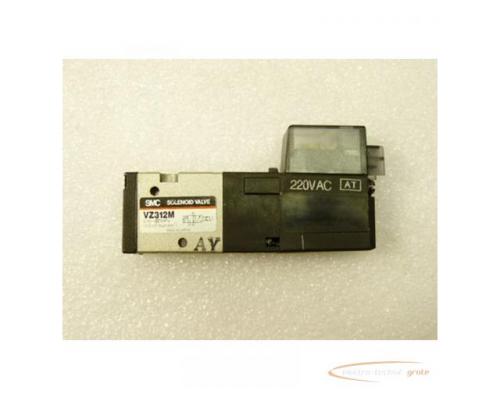 SMC VZ312M Magnetventil 220VAC - Bild 1