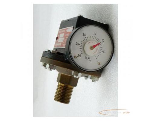 Bailey & Mackey Type 110 0 - 30 Hg Nr. T 8698 001 Pneumatikventil mit Manometer - Bild 3