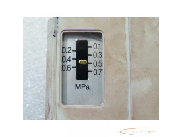 SMC IS3000-F02-Q Pneumatik Druckschalter 0 , 1 - 0 , 7 Mpa AC125V5A / 250V3A DC30V4A mit 150 cm Kabe - 3