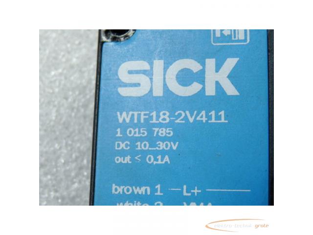 Sick WTF18-2V411 Reflexions Lichttaster Art Nr 1015785 mit 4 poligem Stecker - ungebraucht - - 2