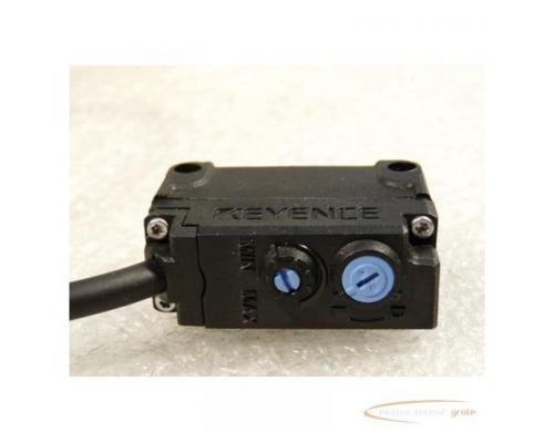 Keyence PZ-G61N Photoelektrischer Sensor quadratische retro reflektierende Kabelausführung 10 - 30 V - Bild 3