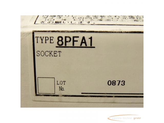 Omron 8PFA1 Relaissockel 250V 7 , 5A - ungebraucht - - 2