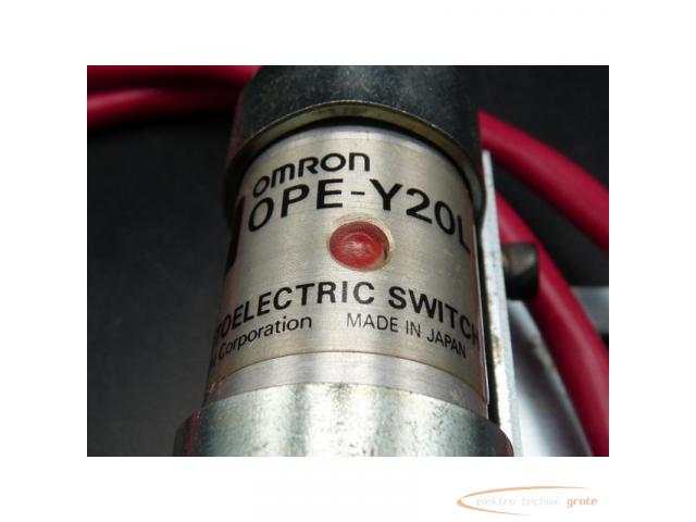 Omron OPE-Y20L Photoelektric Switch - 3