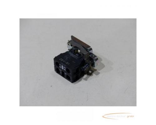 Schneider Electric ZB4 BW0B11 Hilfsschalterblock, Ø 22, weiß Integral LED 1S, VPE = 2 Stück > ung - Bild 2