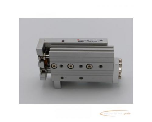 SMC MXS8-30 Kompaktschlitten - Bild 3