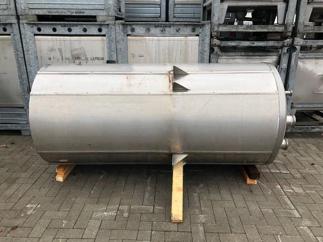 Edelstahlbehälter isoliert  Behälter Kessel Tank Lagertank - 1
