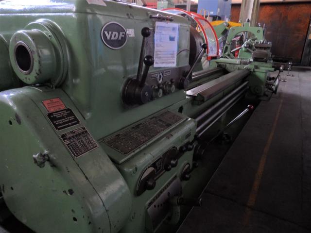 VDF Leit- und Zugspindeldrehmaschine V 5 - 2